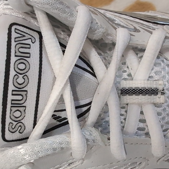 SAUCONY Unisex White Mesh Sneakers - Picture 3 of 10